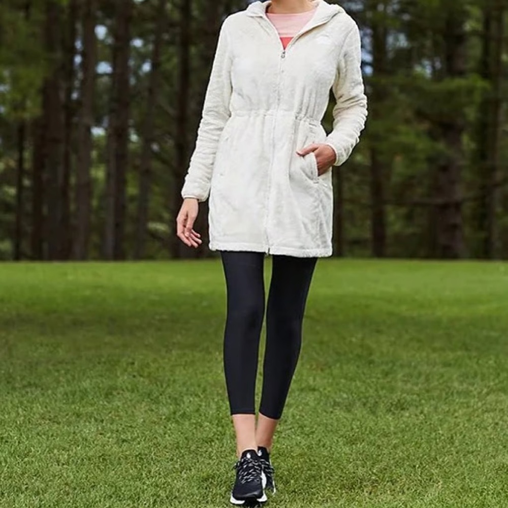The North Face Osito Long Sleeve Hooded Parka Jacket